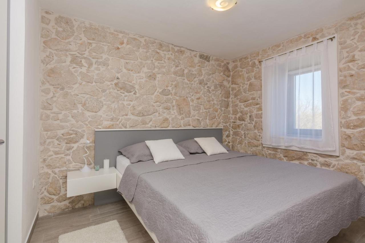 Apartmani Mustaca Dvori Privlaka  Esterno foto