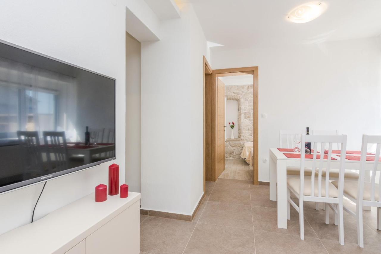 Apartmani Mustaca Dvori Privlaka  Esterno foto